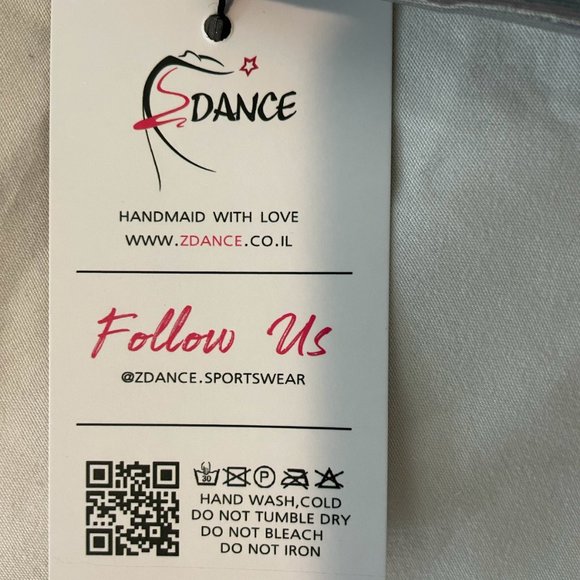 NWT Custom Dance Costume in Silver, size Medium - Picture 5 of 7